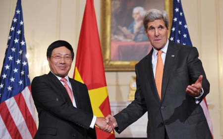 Phó Thủ tướng, Bộ trưởng Ngoại giao Phạm Bình Minh và Ngoại trưởng Mỹ John Kerry.